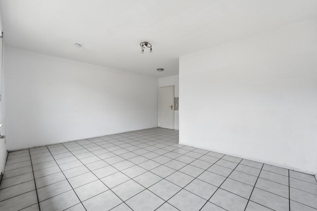 Gütelhöfer Immobilien - Immobilienangebot - Euskirchen - Alle - Investmentpaket mit 7 Eigentumswohnungen, 9 Stellplätzen und Entwicklungspotenzial in Euskirchen