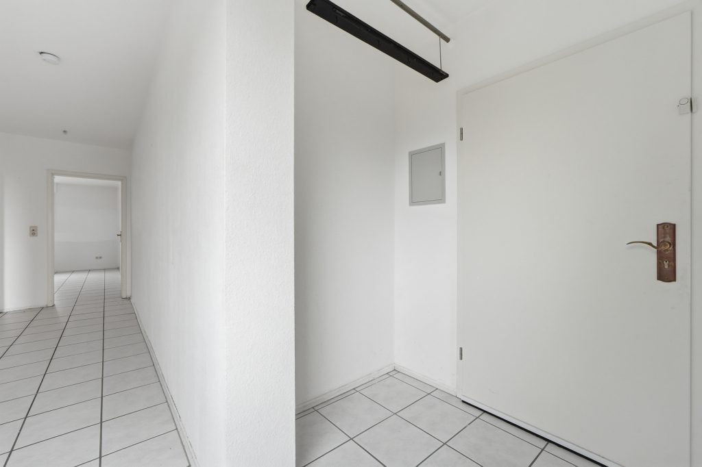 Gütelhöfer Immobilien - Immobilienangebot - Euskirchen - Alle - Investmentpaket mit 7 Eigentumswohnungen, 9 Stellplätzen und Entwicklungspotenzial in Euskirchen