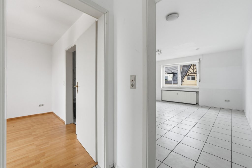 Gütelhöfer Immobilien - Immobilienangebot - Euskirchen - Alle - Investmentpaket mit 7 Eigentumswohnungen, 9 Stellplätzen und Entwicklungspotenzial in Euskirchen