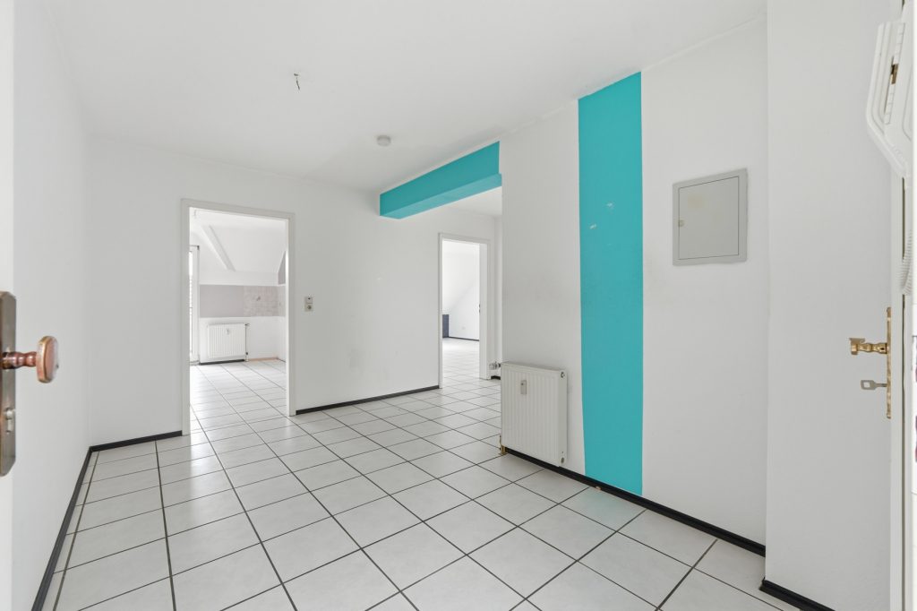 Gütelhöfer Immobilien - Immobilienangebot - Euskirchen - Alle - Investmentpaket mit 7 Eigentumswohnungen, 9 Stellplätzen und Entwicklungspotenzial in Euskirchen