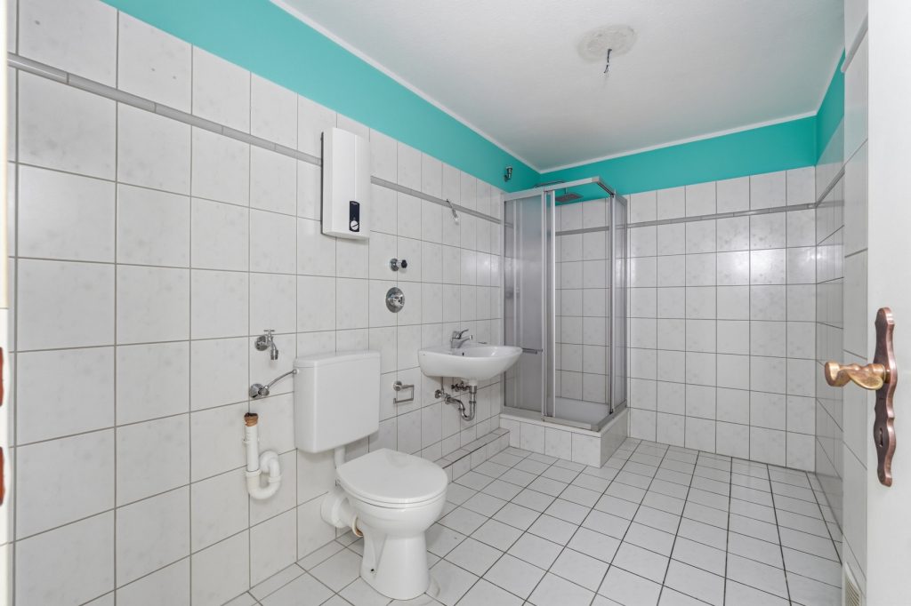 Gütelhöfer Immobilien - Immobilienangebot - Euskirchen - Alle - Investmentpaket mit 7 Eigentumswohnungen, 9 Stellplätzen und Entwicklungspotenzial in Euskirchen
