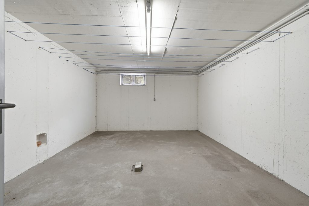Gütelhöfer Immobilien - Immobilienangebot - Euskirchen - Alle - Investmentpaket mit 7 Eigentumswohnungen, 9 Stellplätzen und Entwicklungspotenzial in Euskirchen