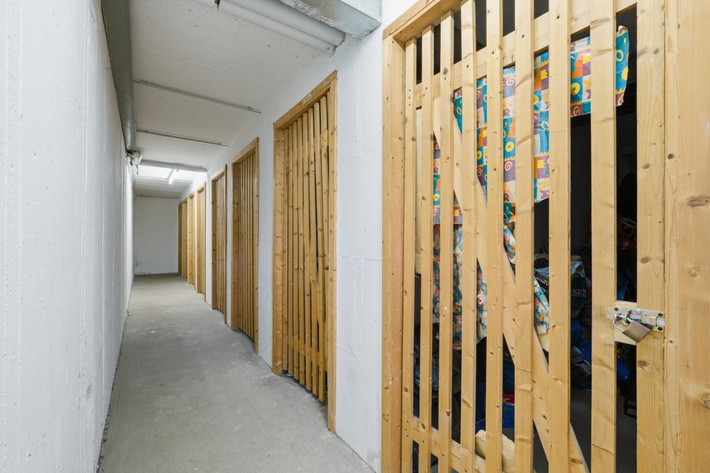 Gütelhöfer Immobilien - Immobilienangebot - Euskirchen - Alle - Investmentpaket mit 7 Eigentumswohnungen, 9 Stellplätzen und Entwicklungspotenzial in Euskirchen