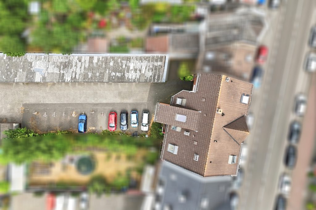 Gütelhöfer Immobilien - Immobilienangebot - Euskirchen - Alle - Investmentpaket mit 7 Eigentumswohnungen, 9 Stellplätzen und Entwicklungspotenzial in Euskirchen