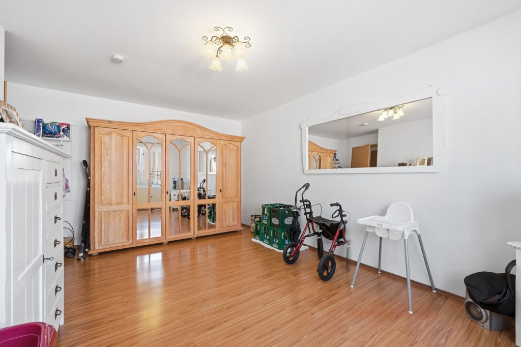 Gütelhöfer Immobilien - Immobilienangebot - Euskirchen - Alle - Vermietete 2-Zimmer-Wohnung mit Balkon, Aufzug und barrierefreier Ausstattung in Euskirchen