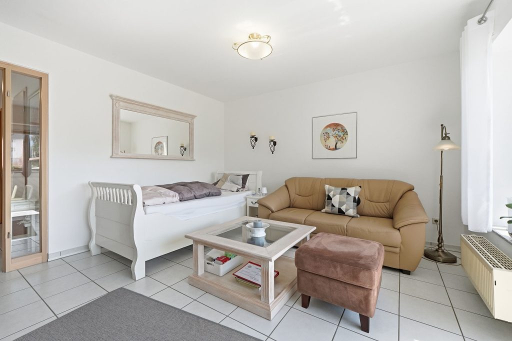 Gütelhöfer Immobilien - Immobilienangebot - Euskirchen - Alle - Vermietete 2-Zimmer-Wohnung mit Balkon, Aufzug und barrierefreier Ausstattung in Euskirchen