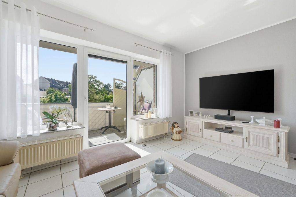 Gütelhöfer Immobilien - Immobilienangebot - Euskirchen - Alle - Vermietete 2-Zimmer-Wohnung mit Balkon, Aufzug und barrierefreier Ausstattung in Euskirchen