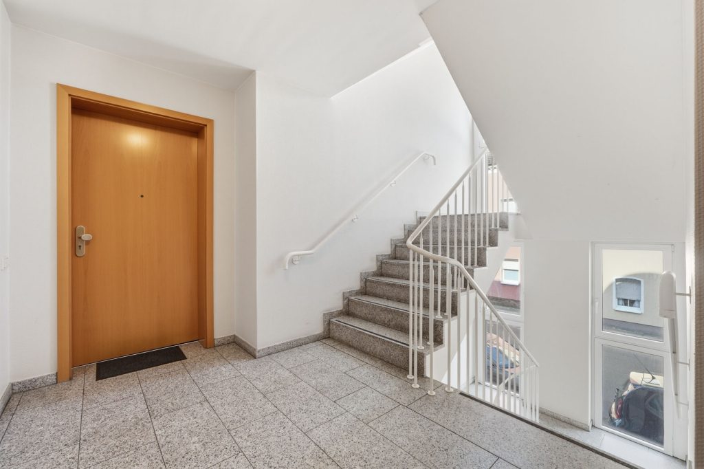 Gütelhöfer Immobilien - Immobilienangebot - Euskirchen - Alle - Vermietete 2-Zimmer-Wohnung mit Balkon, Aufzug und barrierefreier Ausstattung in Euskirchen