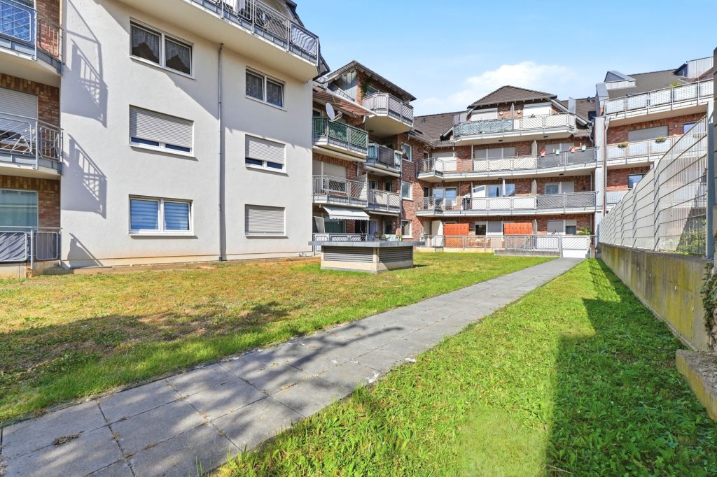 Gütelhöfer Immobilien - Immobilienangebot - Euskirchen - Alle - Vermietete 2-Zimmer-Wohnung mit Balkon, Aufzug und barrierefreier Ausstattung in Euskirchen