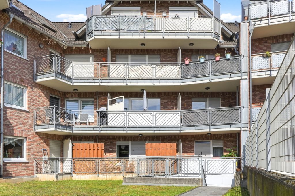 Gütelhöfer Immobilien - Immobilienangebot - Euskirchen - Alle - Vermietete 2-Zimmer-Wohnung mit Balkon, Aufzug und barrierefreier Ausstattung in Euskirchen