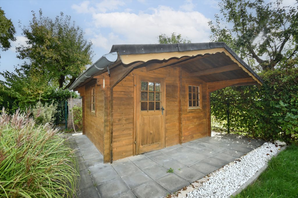 Gütelhöfer Immobilien - Immobilienangebot - Swisttal / Morenhoven - Alle - Großzügige Doppelhaushäfte mit Wärmepumpe, Einbauküche, Carport mit Wallbox und Garten in Morenhoven