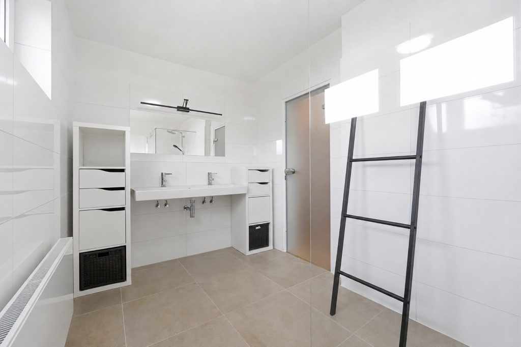 Gütelhöfer Immobilien - Immobilienangebot - Swisttal / Morenhoven - Alle - Großzügiges und kurzfristig bezugsfreies Familiendomizil mit Garten, Garage und neuwertigem Bad