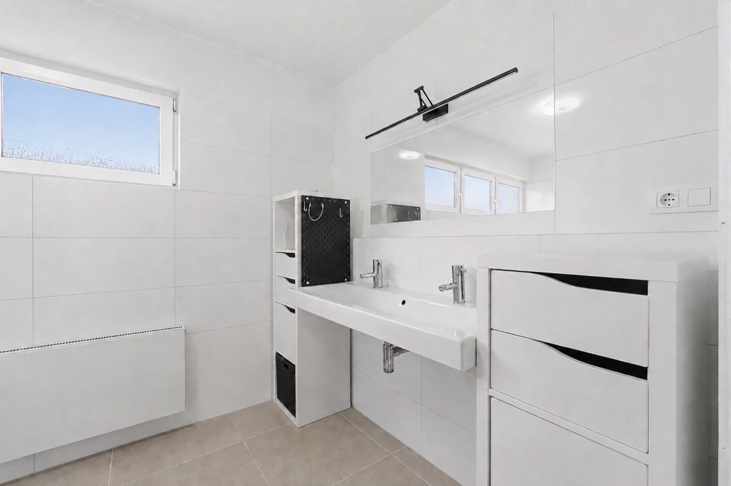Gütelhöfer Immobilien - Immobilienangebot - Swisttal / Morenhoven - Alle - Großzügiges und kurzfristig bezugsfreies Familiendomizil mit Garten, Garage und neuwertigem Bad
