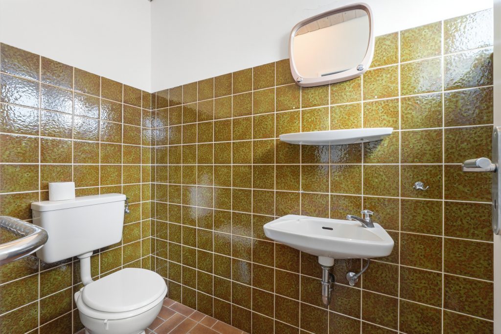 Gütelhöfer Immobilien - Immobilienangebot - Swisttal / Morenhoven - Alle - Großzügiges und kurzfristig bezugsfreies Familiendomizil mit Garten, Garage und neuwertigem Bad