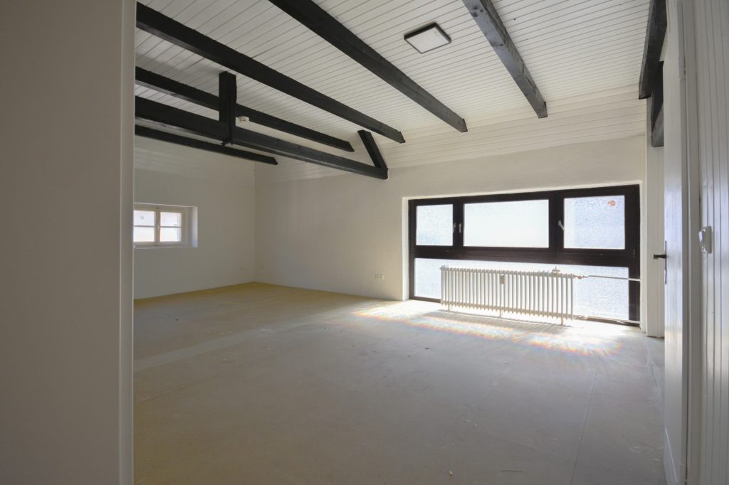 Gütelhöfer Immobilien - Immobilienangebot - Alfter - Alle - Individuell wohnen in Alfter! Charmante 1-Zimmer-Wohnung mit gemütlichem Charakter in ruhiger Lage