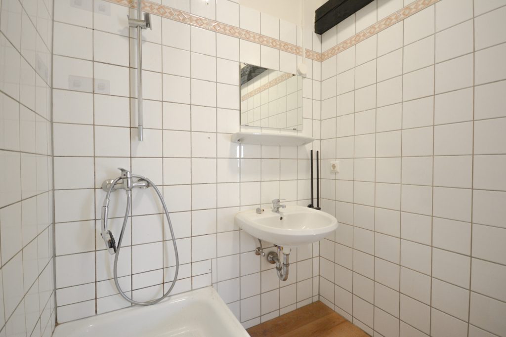 Gütelhöfer Immobilien - Immobilienangebot - Alfter - Alle - Individuell wohnen in Alfter! Charmante 1-Zimmer-Wohnung mit gemütlichem Charakter in ruhiger Lage