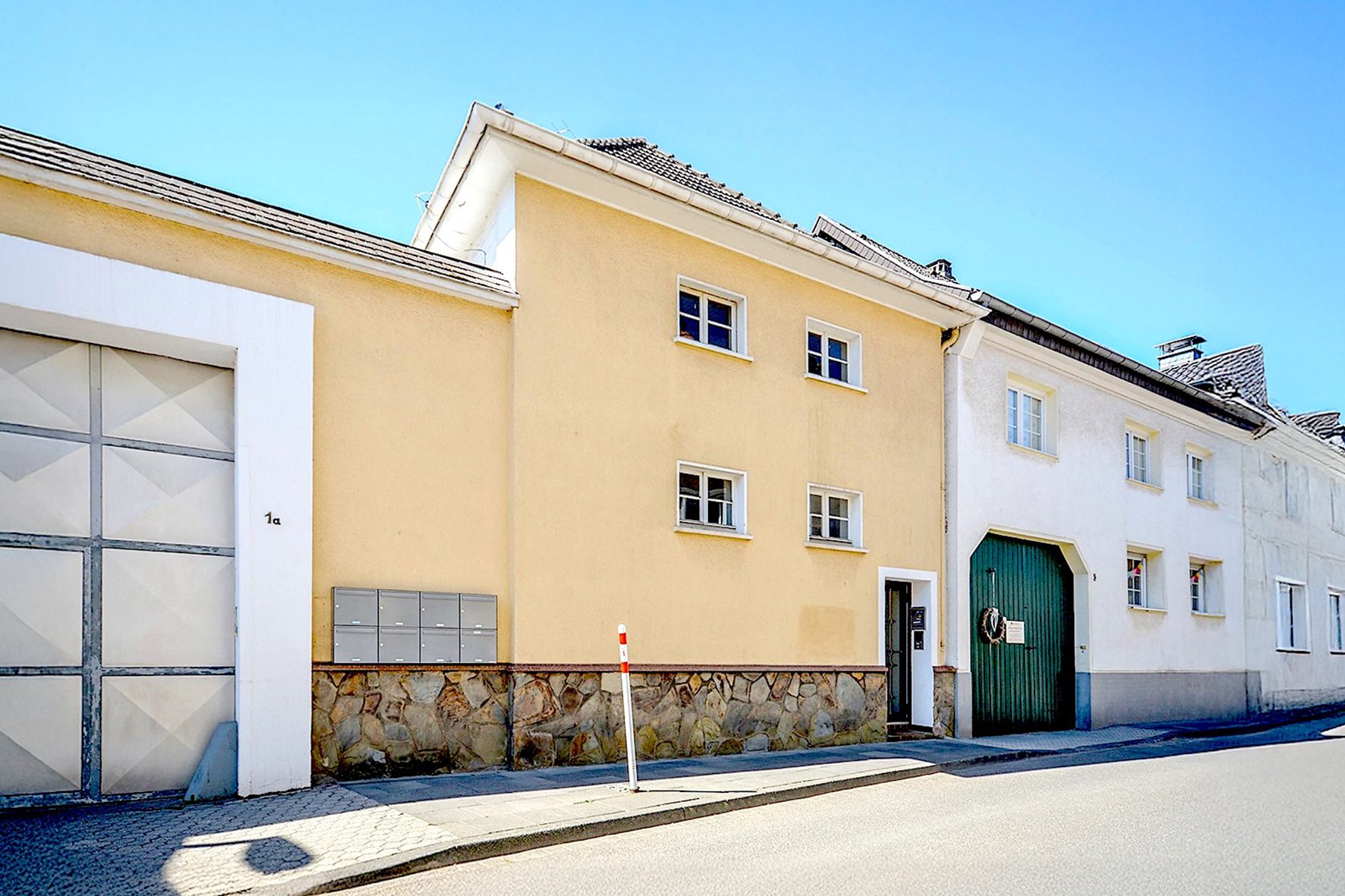 Gütelhöfer Immobilien - Immobilienangebot - Alfter - Alle - Individuell wohnen in Alfter! Charmante 1-Zimmer-Wohnung mit gemütlichem Charakter in ruhiger Lage