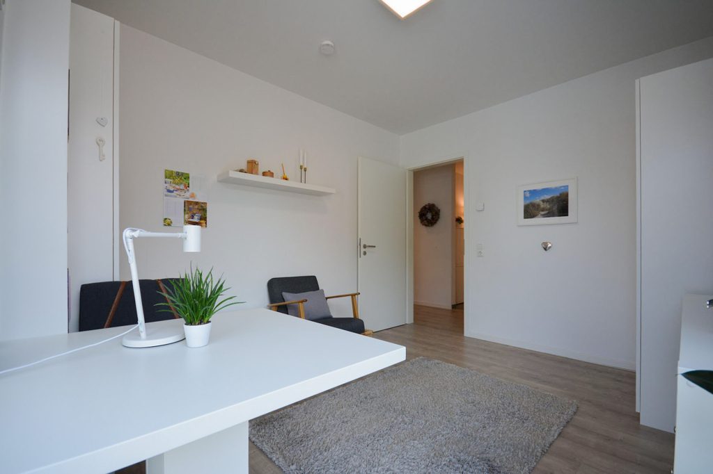 Gütelhöfer Immobilien - Immobilienangebot - Weilerswist / Lommersum - Alle - Neuwertige und großzügige Dreiraumwohnung mit Terrasse und Garage in Weilerswist / Lommersum
