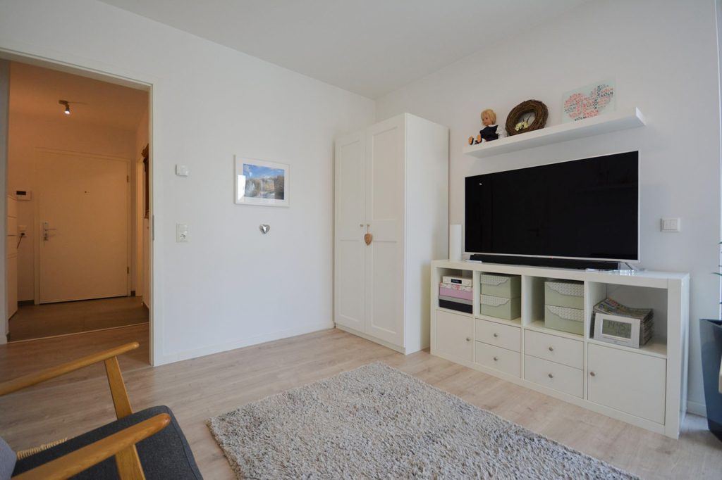 Gütelhöfer Immobilien - Immobilienangebot - Weilerswist / Lommersum - Alle - Neuwertige und großzügige Dreiraumwohnung mit Terrasse und Garage in Weilerswist / Lommersum