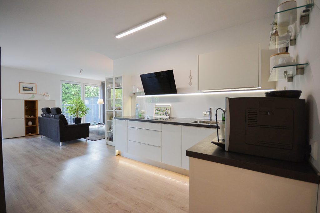 Gütelhöfer Immobilien - Immobilienangebot - Weilerswist / Lommersum - Alle - Neuwertige und großzügige Dreiraumwohnung mit Terrasse und Garage in Weilerswist / Lommersum