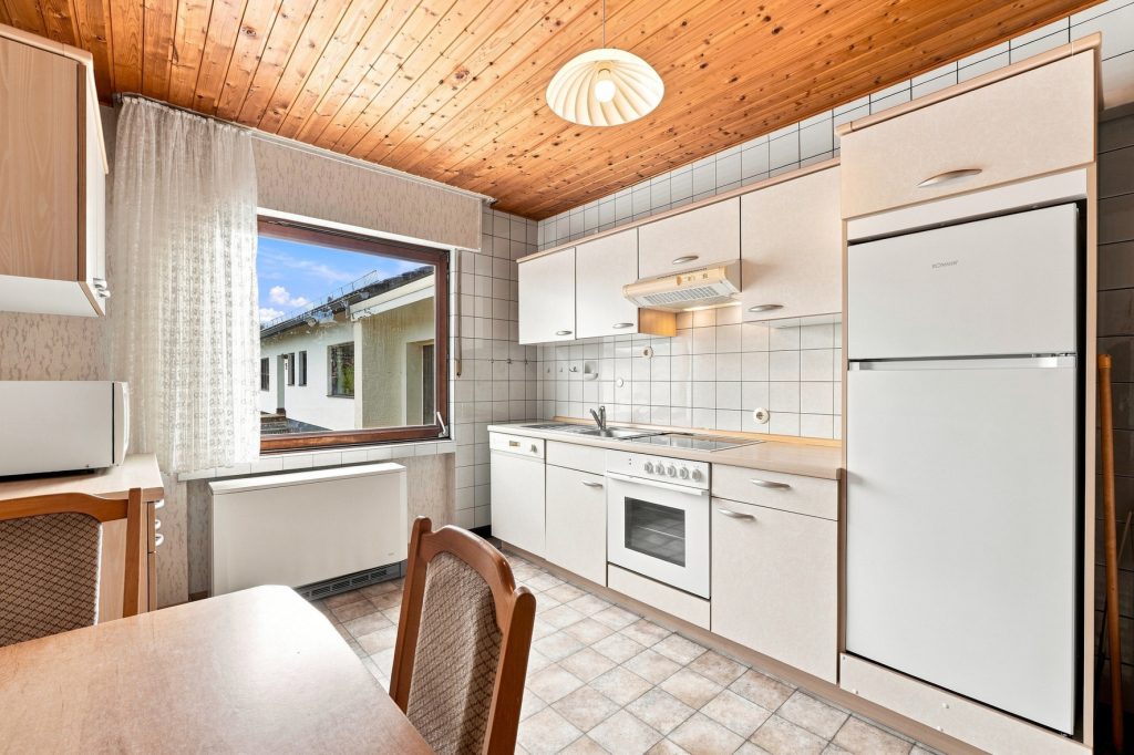 Gütelhöfer Immobilien - Immobilienangebot - Rheinbach / Wormersdorf - Alle - Freistehendes Einfamilienhaus mit Terrasse, Garage und viel Gestaltungspotenzial in Wormersdorf