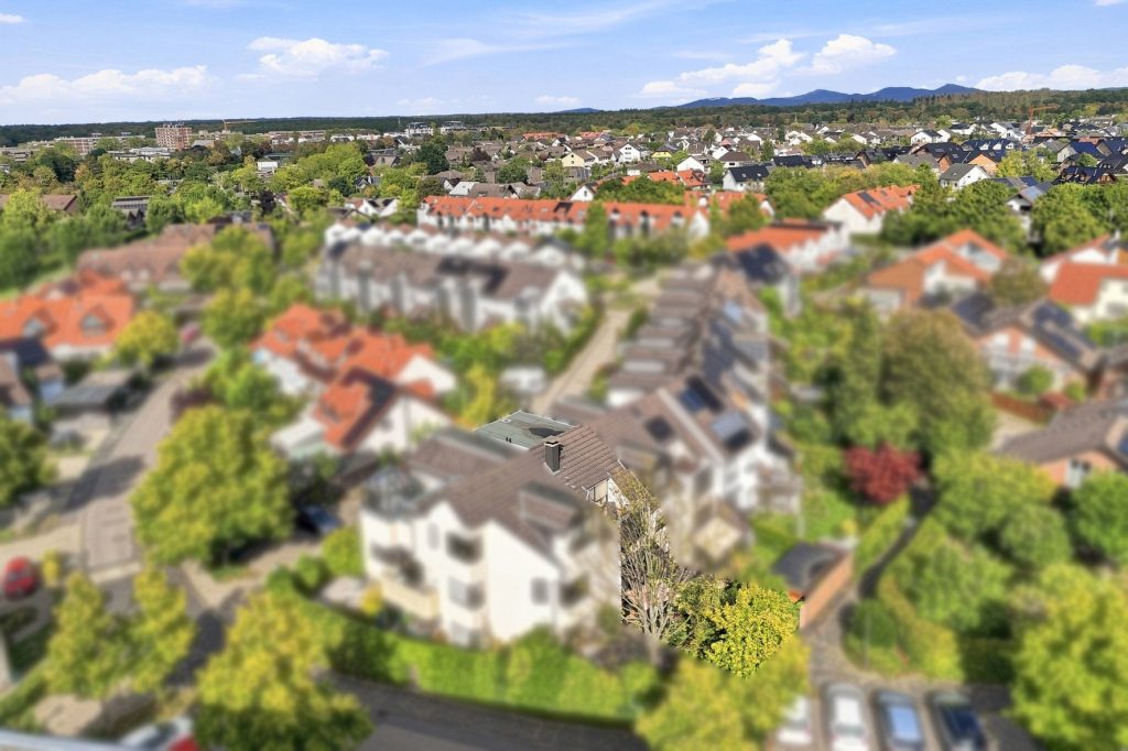 Gütelhöfer Immobilien - Immobilienangebot - Meckenheim - Alle - Bezugsfreies und vollständig möbliertes Apartment mit Loggia, Einbauküche und Kfz-Stellplatz