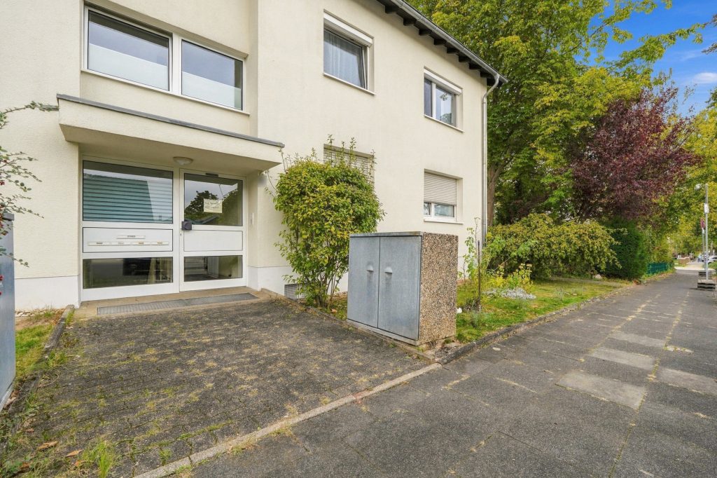 Gütelhöfer Immobilien - Immobilienangebot - Rheinbach - Alle - Bezugsfreie Eigentumswohnung in beliebter Citylage mit Balkon, Terrasse und Gartenmitbenutzung