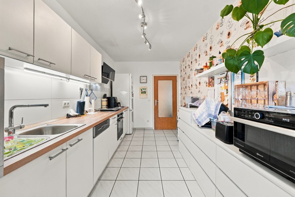 Gütelhöfer Immobilien - Immobilienangebot - Rheinbach - Alle - Bezugsfreie Eigentumswohnung in beliebter Citylage mit Balkon, Terrasse und Gartenmitbenutzung