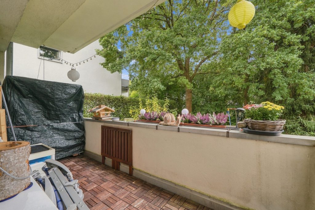 Gütelhöfer Immobilien - Immobilienangebot - Rheinbach - Alle - Bezugsfreie Eigentumswohnung in beliebter Citylage mit Balkon, Terrasse und Gartenmitbenutzung