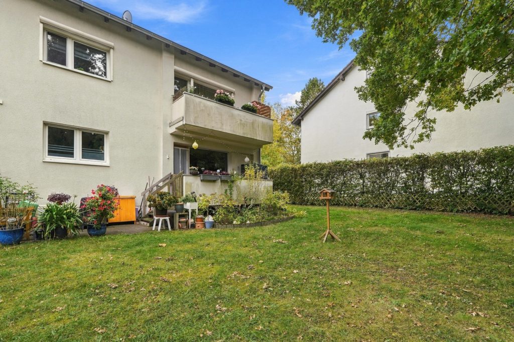 Gütelhöfer Immobilien - Immobilienangebot - Rheinbach - Alle - Bezugsfreie Eigentumswohnung in beliebter Citylage mit Balkon, Terrasse und Gartenmitbenutzung