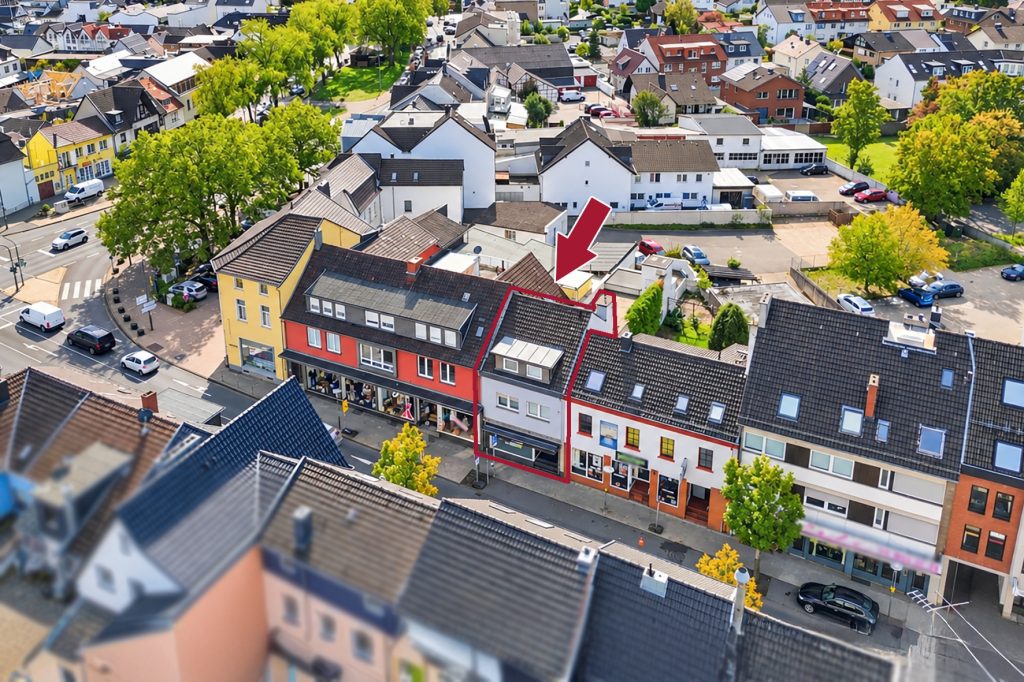 Gütelhöfer Immobilien - Immobilienangebot - Rheinbach - Alle - Big Business in Rheinbacher Top-Lage! Wohn- und Geschäftshaus mit bezugsfreiem Ladenlokal