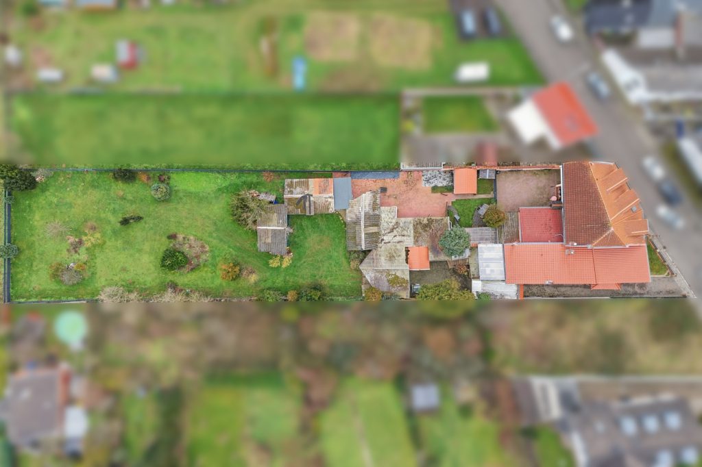Gütelhöfer Immobilien - Immobilienangebot - Swisttal / Odendorf - Alle - Gebäudeensemble für Generationen auf 2.383 m² Grund mit 3 Wohneinheiten und Wintergarten in Odendorf