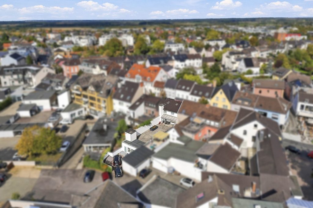 Gütelhöfer Immobilien - Immobilienangebot - Rheinbach - Alle - Zentrale Gewerbefläche in Rheinbach mit Schaufenster, Lager und zwei Stellplätzen – flexibel nutzbar