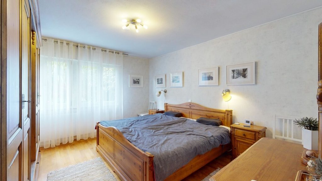Immobilienangebot - Brühl - Alle - Idyllisches Wohnen in Brühl: Ihr Traumhaus mit Naturpool