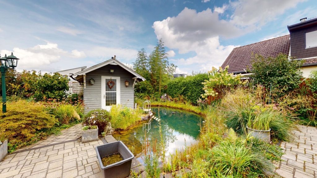 Immobilienangebot - Brühl - Alle - Idyllisches Wohnen in Brühl: Ihr Traumhaus mit Naturpool