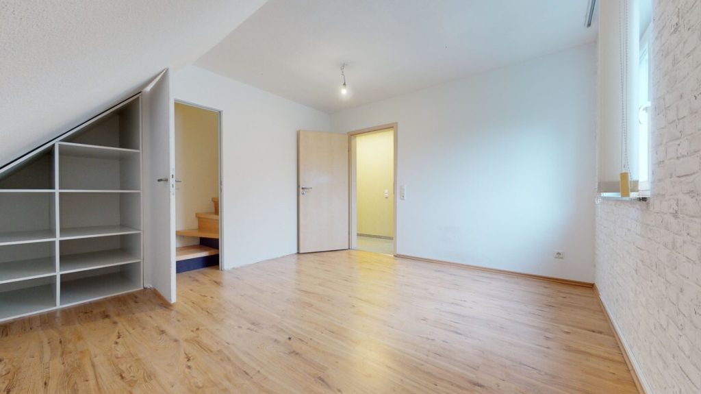 Immobilienangebot - Bergheim-Glessen - Alle - Freistehend | Feldrandlage | Einliegerwohnung | Mehrzweckgebäude