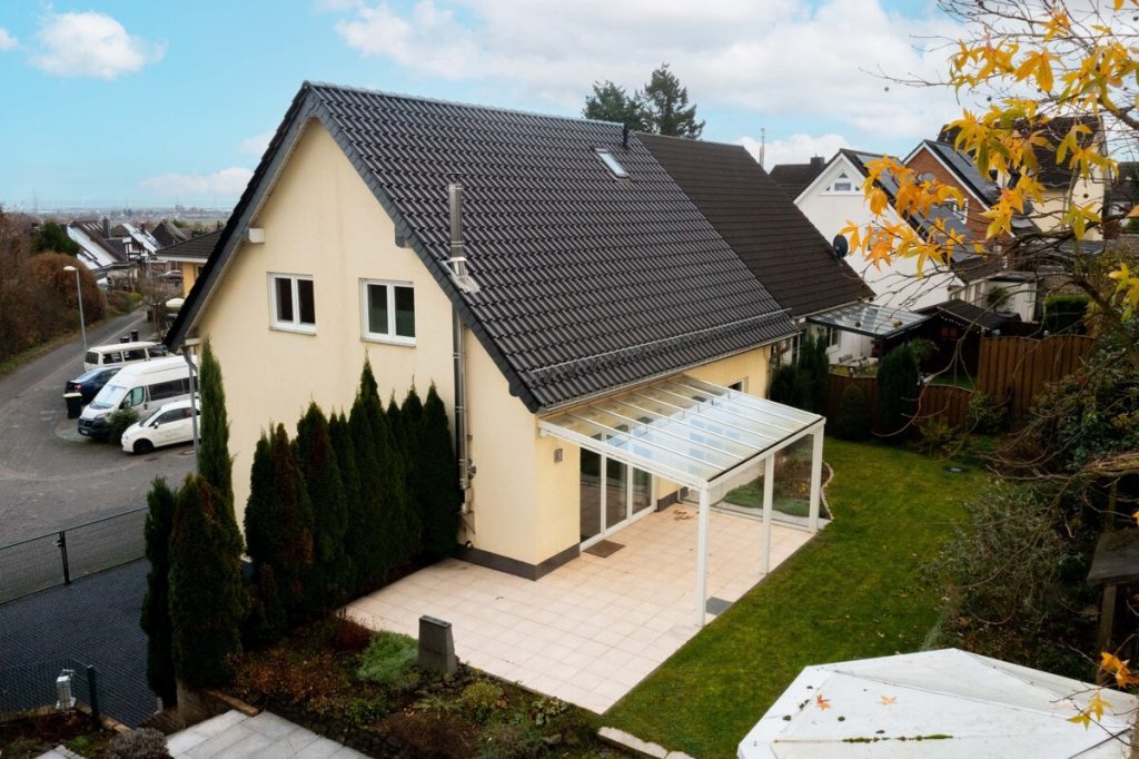 Immobilienangebot - Bergheim-Glessen - Alle - Freistehend | Feldrandlage | Einliegerwohnung | Mehrzweckgebäude