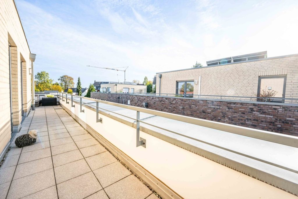 Immobilienangebot - Frechen / Königsdorf - Alle - Königsdorf  -  Energieeffiziente Doppelhaushälfte  -  Top gepflegt