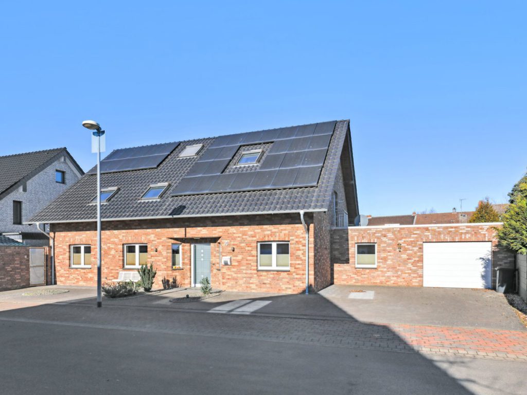 Immobilienangebot - Bergheim - Alle - Energieklasse A+, 1-2 Wohneinheiten, PV, Pool