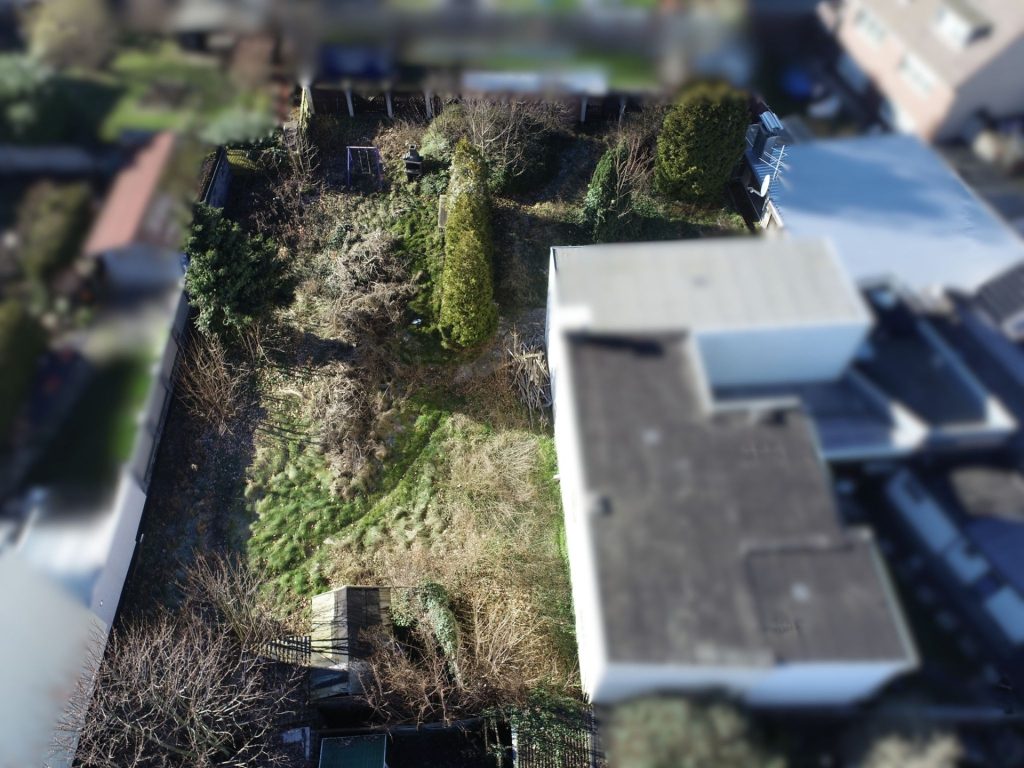 Immobilienangebot - Hürth - Grundstücke - Bauen, gestalten, verwirklichen  -  In bester Lage von Hürth-Fischenich