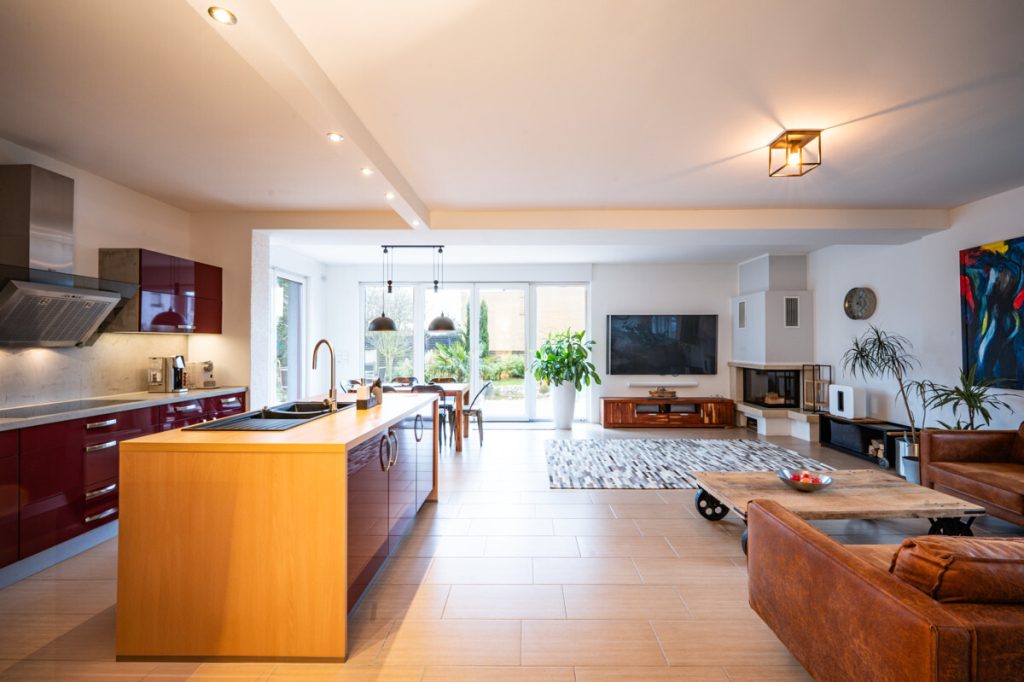 Immobilienangebot - Köln - Alle - Köln-Esch I Energiesparhaus I Kamin und Klima I Erbpacht
