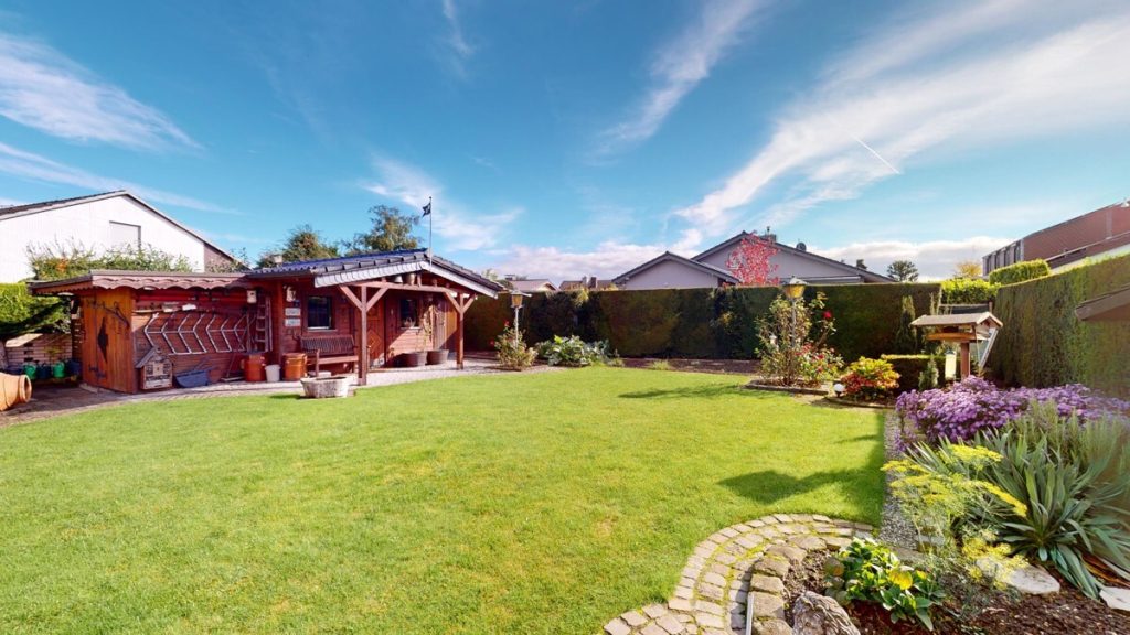 Immobilienangebot - Erftstadt - Alle - Freistehendes Zuhause  -  mit Einliegerwohnung  -  Sonniger Garten