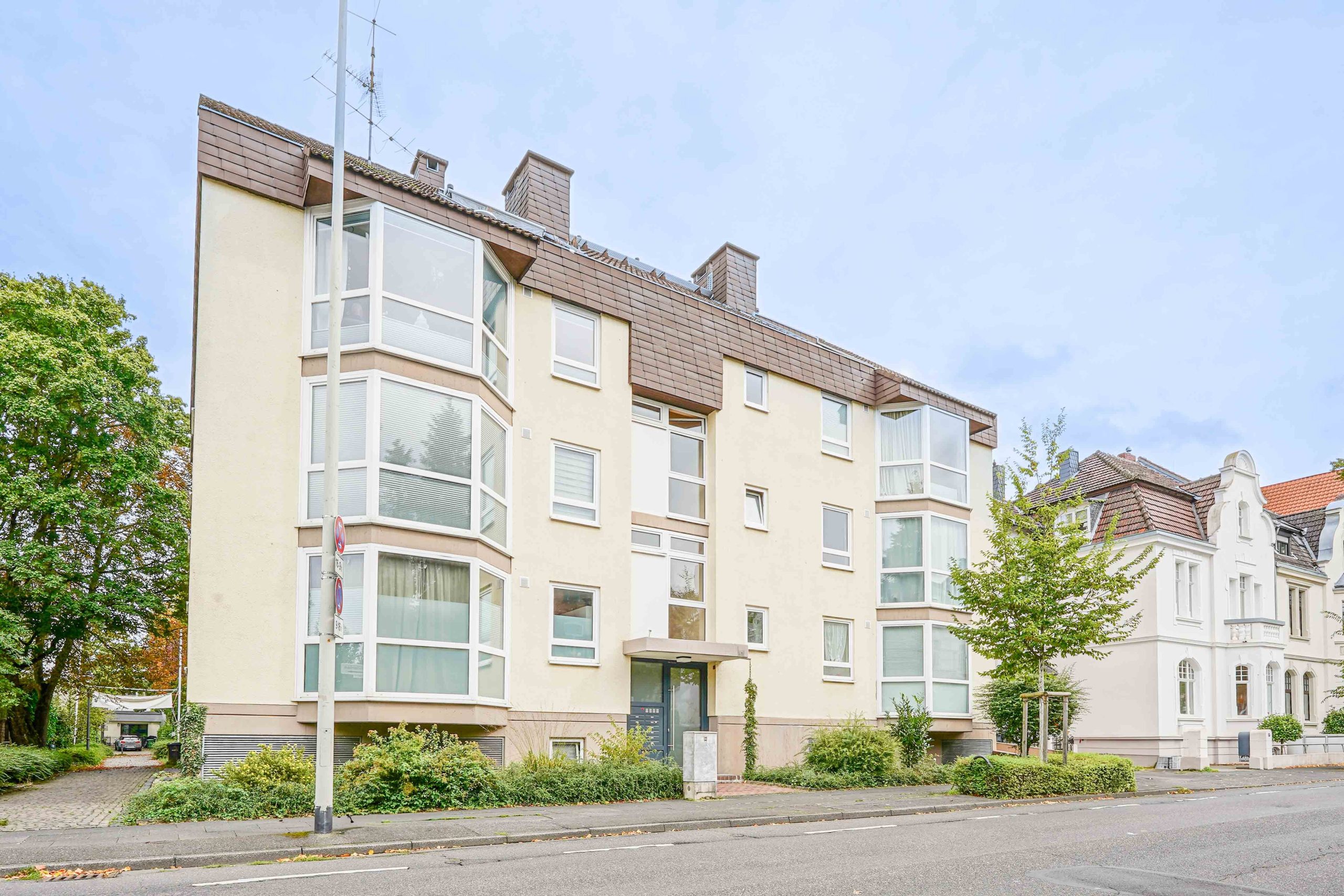 Immobilienangebot - Bonn - Bad Godesberg - Alle - Maisonette-Wohnung  -  Dachterrasse  -  moderne Ausstattung