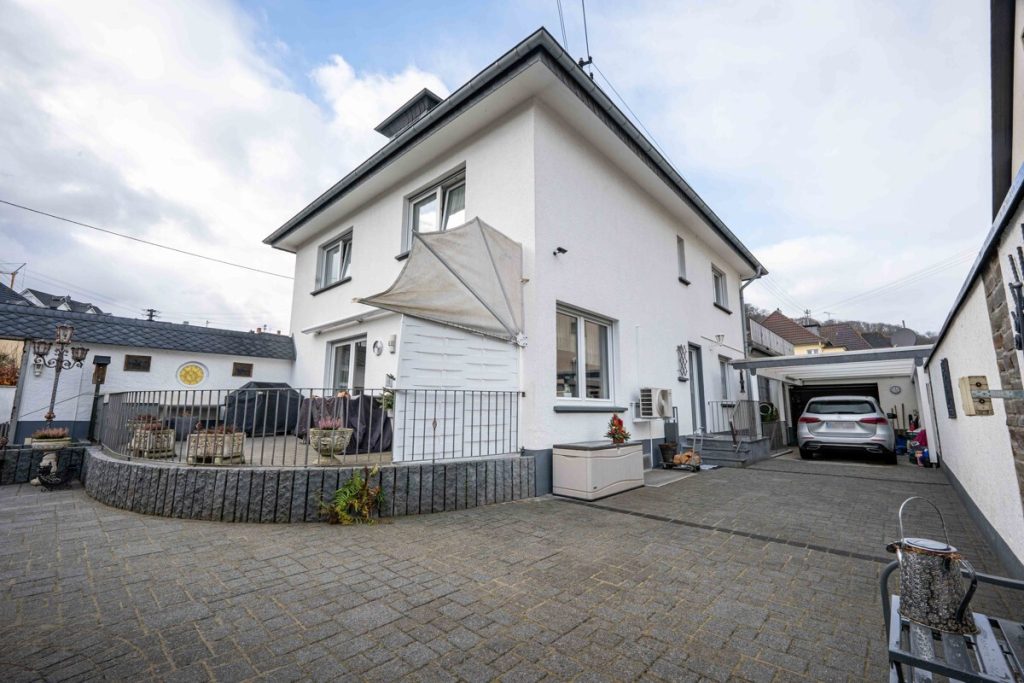 Immobilienangebot - Bad Breisig / Niederbreisig - Alle - Charmantes Einfamilienhaus in Rheinnähe | Sauna | Einliegerwohnung