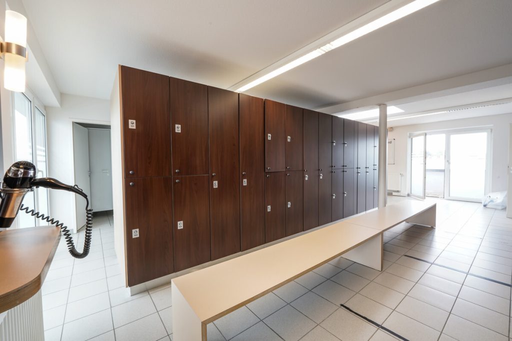 Immobilienangebot - Mönchengladbach - Alle - Modernes Geschäftshaus  -  Praxis & Büroräume  -  Aufzug & Tiefgarage