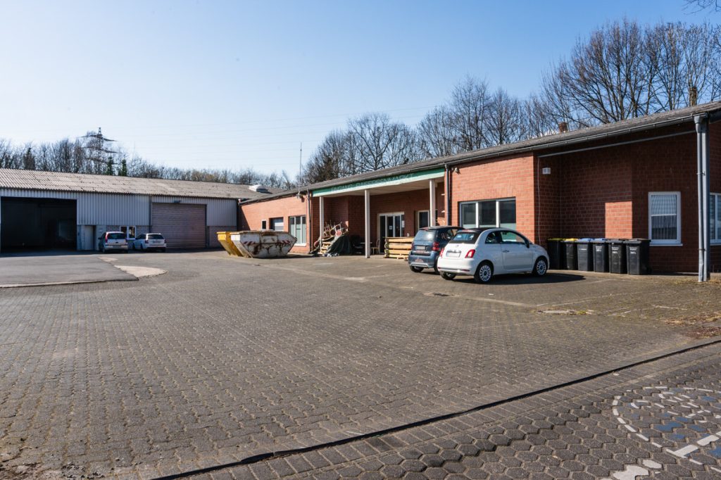Immobilienangebot - Bergheim - Alle - Attraktives Gewerbe-Logistik-Areal  -  Voll vermietet  -  Top Rendite