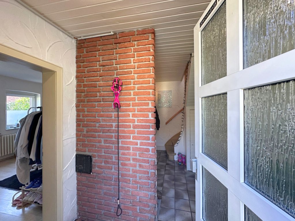 Immobilienangebot - Pulheim-Sinthern - Alle - Zwei Häuser, ein Grundstück  -  ehemaliger Hof  -  ruhige Lage