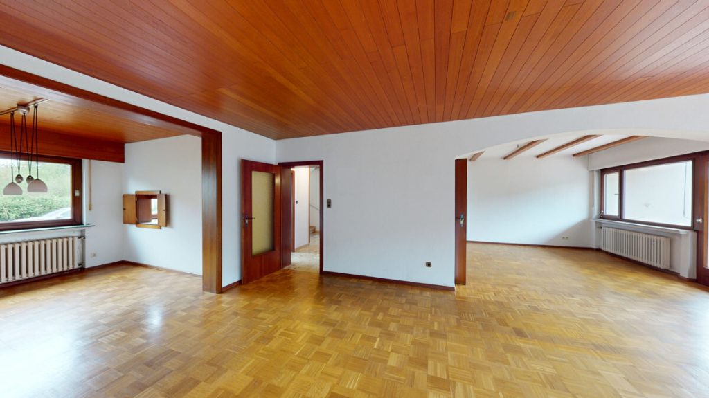 Immobilienangebot - Bonn - Alle - Freistehendes EFH  -  Toller Grundriss  -  Viel Platz  -  Kinder- und familienfreundlich