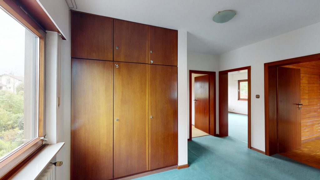 Immobilienangebot - Bonn - Alle - Freistehendes EFH  -  Toller Grundriss  -  Viel Platz  -  Kinder- und familienfreundlich