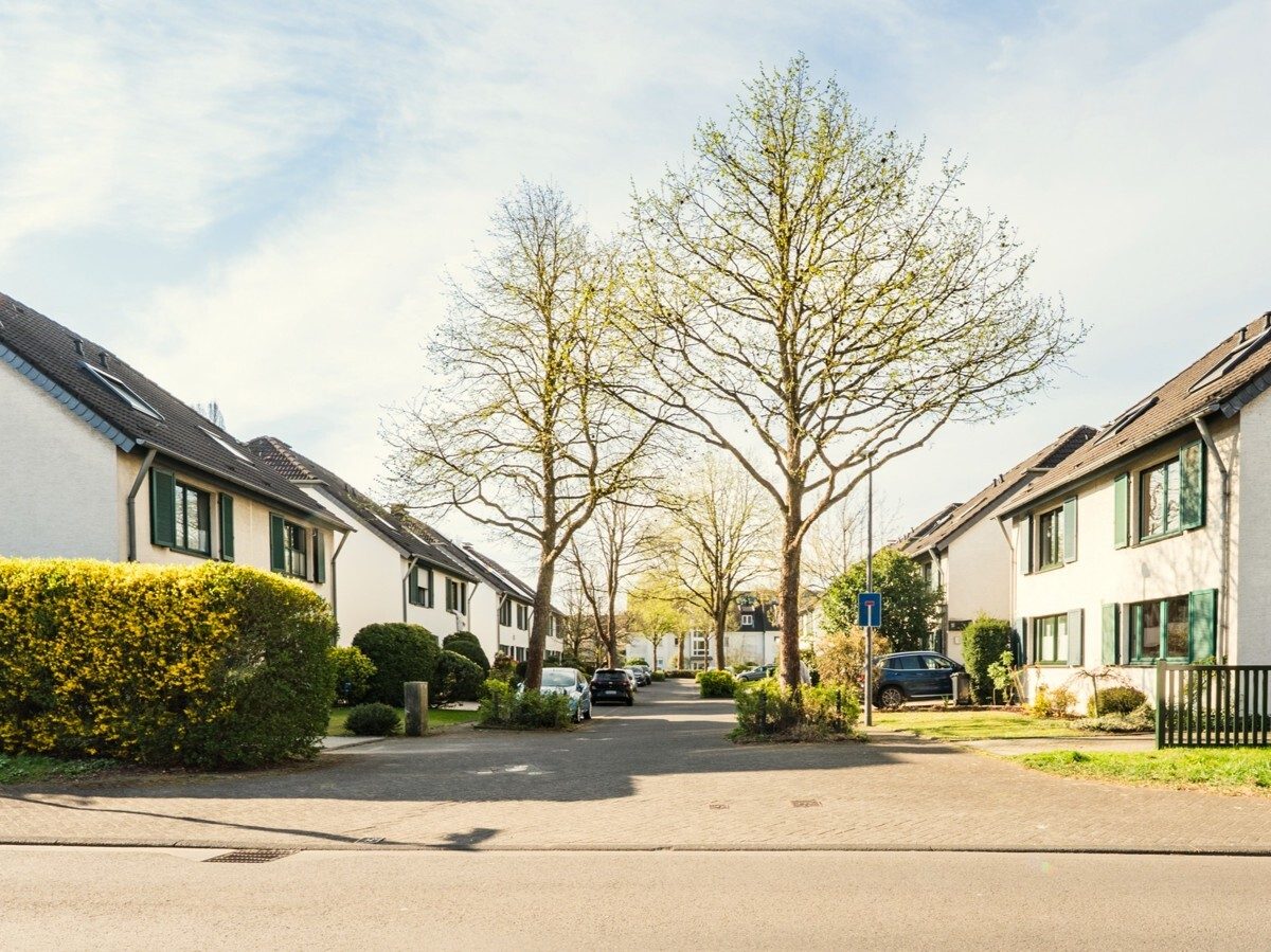 Immobilienangebot - Köln - Alle - Gehobenes Wohnen in ruhiger Lage  -   Tiefgarage für Rundumkomfort